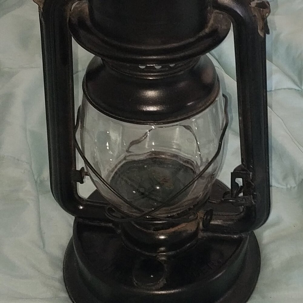 ORIGINAL VINTAGE PAULL’S LEADER LANTERN